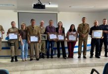 Batalhão da Policia Militar de Curitibanos promove homenagens e promoção de praças