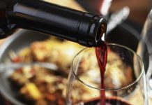 Curso de Degustação de Vinhos acontece no Mercado Público